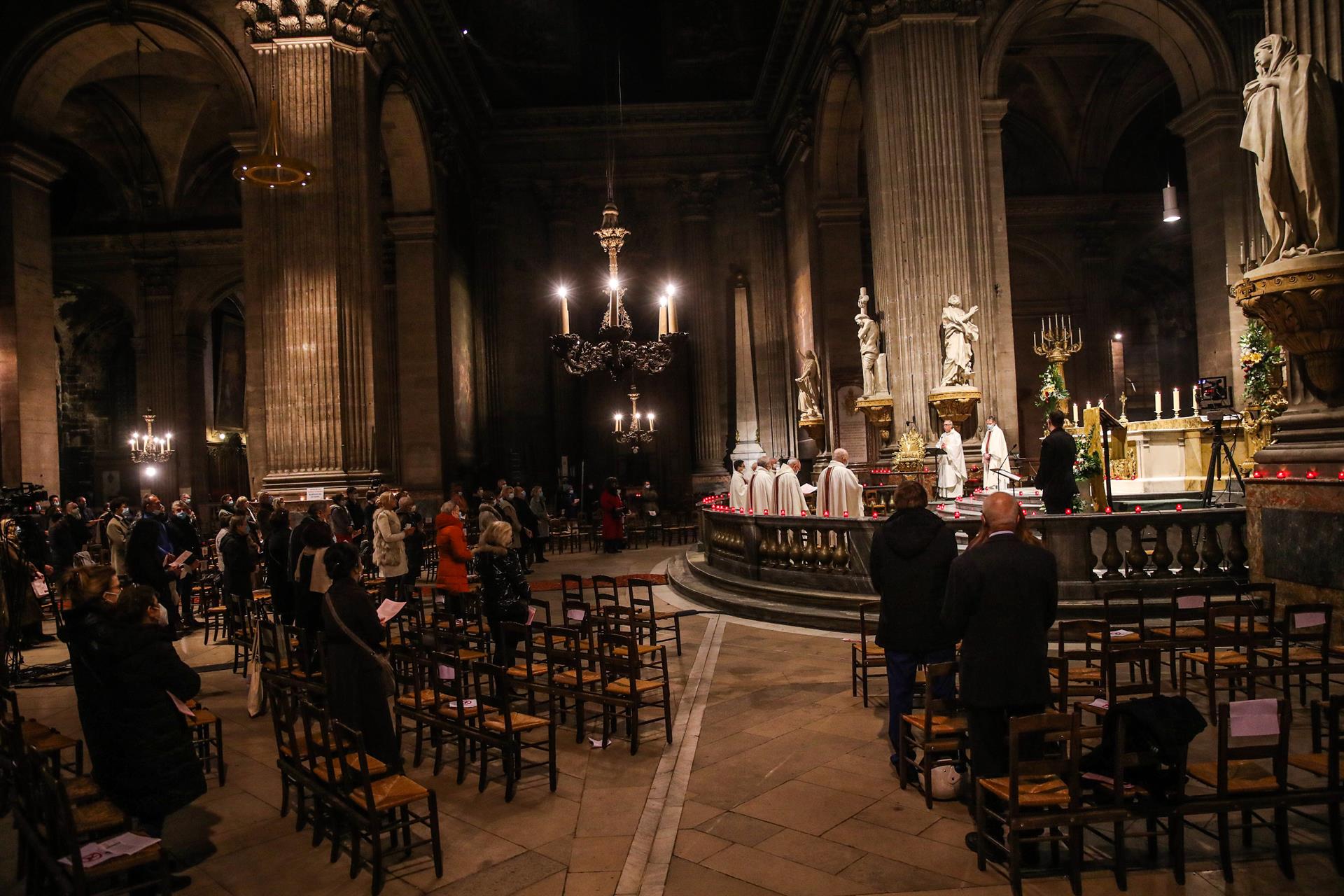 La Iglesia francesa venderá sus bienes para indemnizar a las víctimas de pederastia La Iglesia francesa venderá sus bienes para indemnizar a las víctimas de pederastia