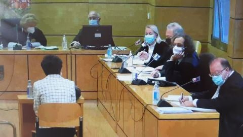 La mujer de la víctima durante su declaración en el juicio La mujer de la víctima durante su declaración en el juicio