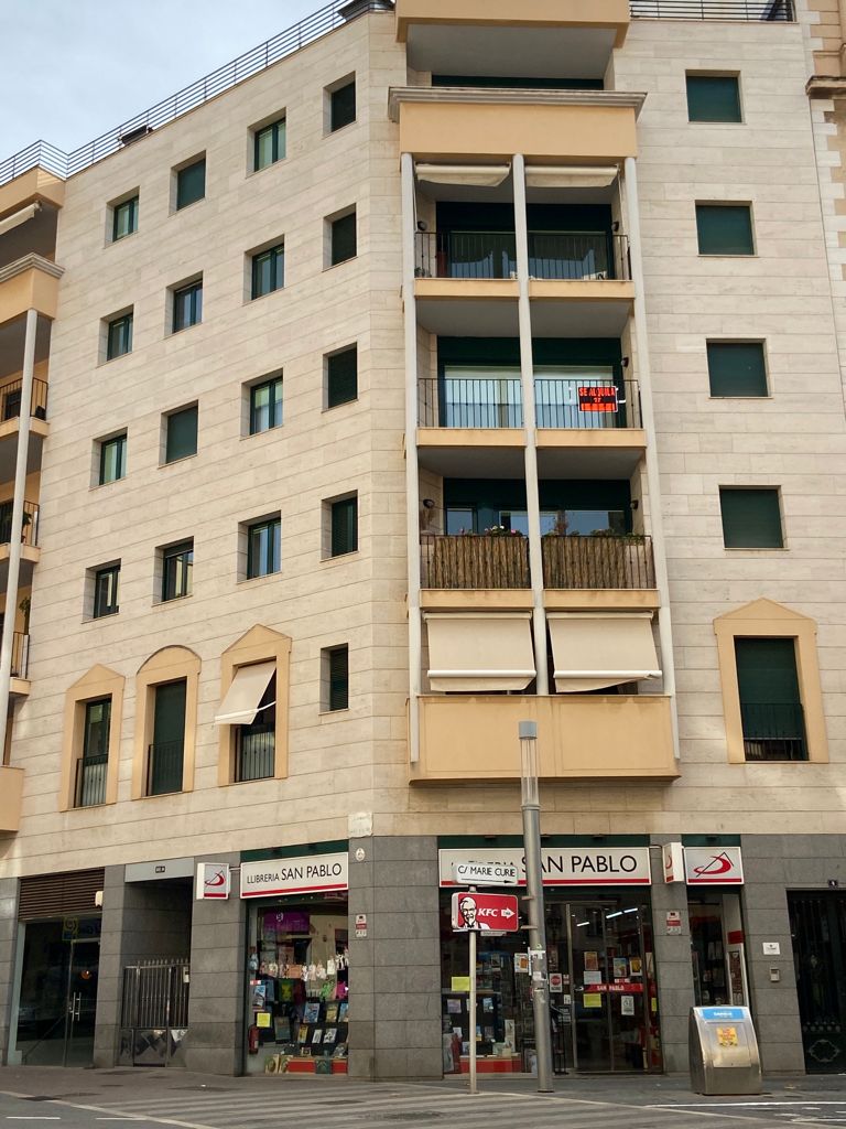 El precio de la vivienda en Baleares sube casi un 60% en tres años mientras que los salarios solo un 7% El precio de la vivienda en Baleares sube casi un 60% en tres años mientras que los salarios solo un 7%