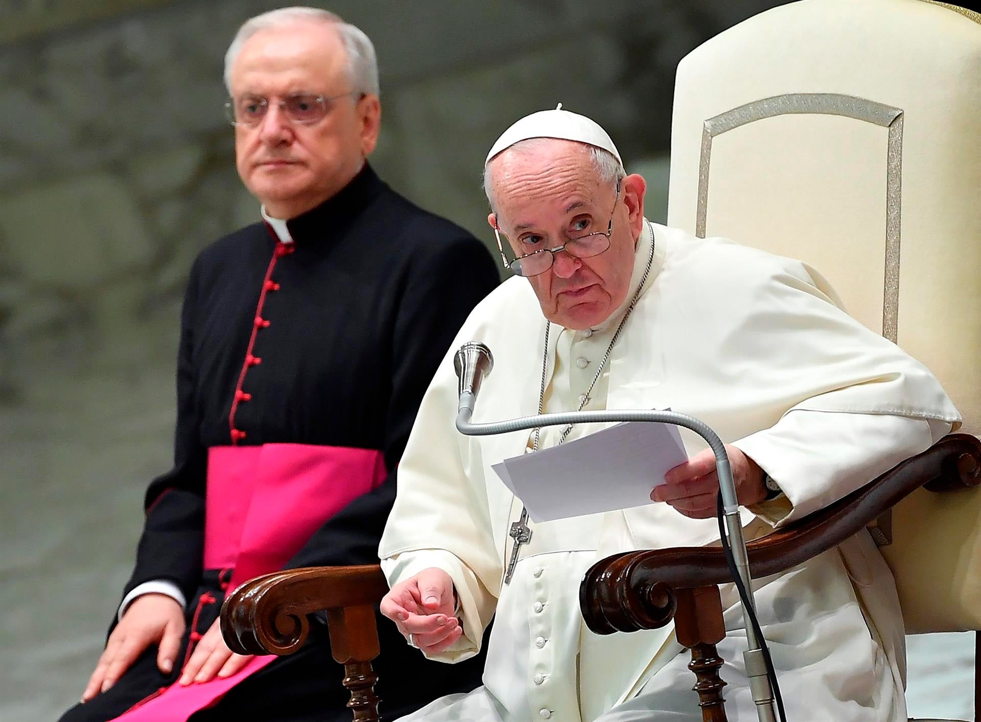 El papa expresa su "vergüenza" ante la "incapacidad de la Iglesia" para gestionar los casos de abusos sexuales El papa expresa su "vergüenza" ante la "incapacidad de la Iglesia" para gestionar los casos de abusos sexuales