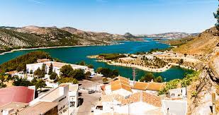 El Parque Natural Sierras Subbéticas incorpora el sendero Sierra Abrevia a su oferta de uso público El Parque Natural Sierras Subbéticas incorpora el sendero Sierra Abrevia a su oferta de uso público