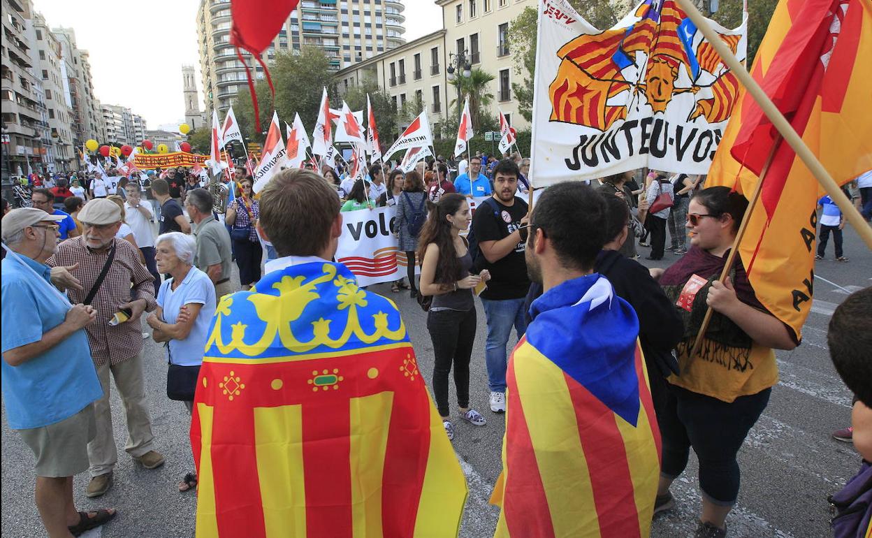 La Manifestació del Nou d’Octubre volverá a la calle por primera vez tras la llegada del COVID La Manifestació del Nou d’Octubre volverá a la calle por primera vez tras la llegada del COVID