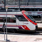 Imagen de archivo de un tren de cercanías de Renfe Imagen de archivo de un tren de cercanías de Renfe