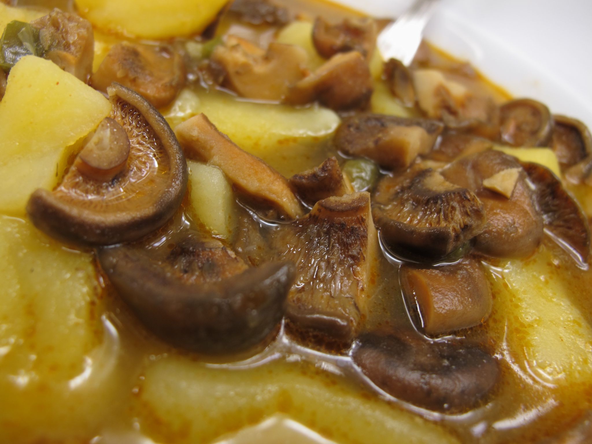 La receta de Robin Food para cocinar unas patatas guisadas con níscalos La receta de Robin Food para cocinar unas patatas guisadas con níscalos