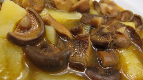 Receta de Robin Food de patatas guisadas con n&iacute;scalos