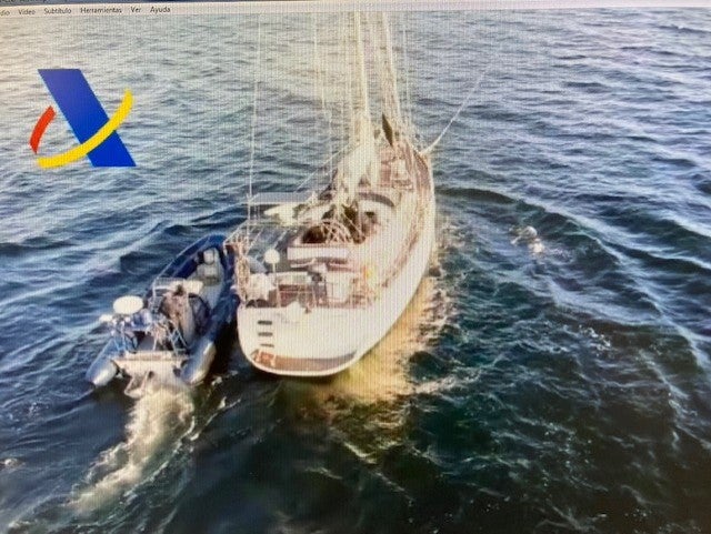 Llega a Vigo un velero con 2800 kilos de cocaína Llega a Vigo un velero con 2800 kilos de cocaína