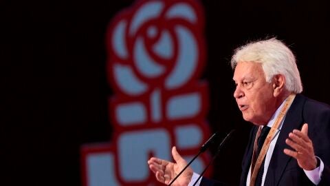 El ex presidente del Gobierno, Felipe Gonzalez, durante el Congreso Federal del PSOE