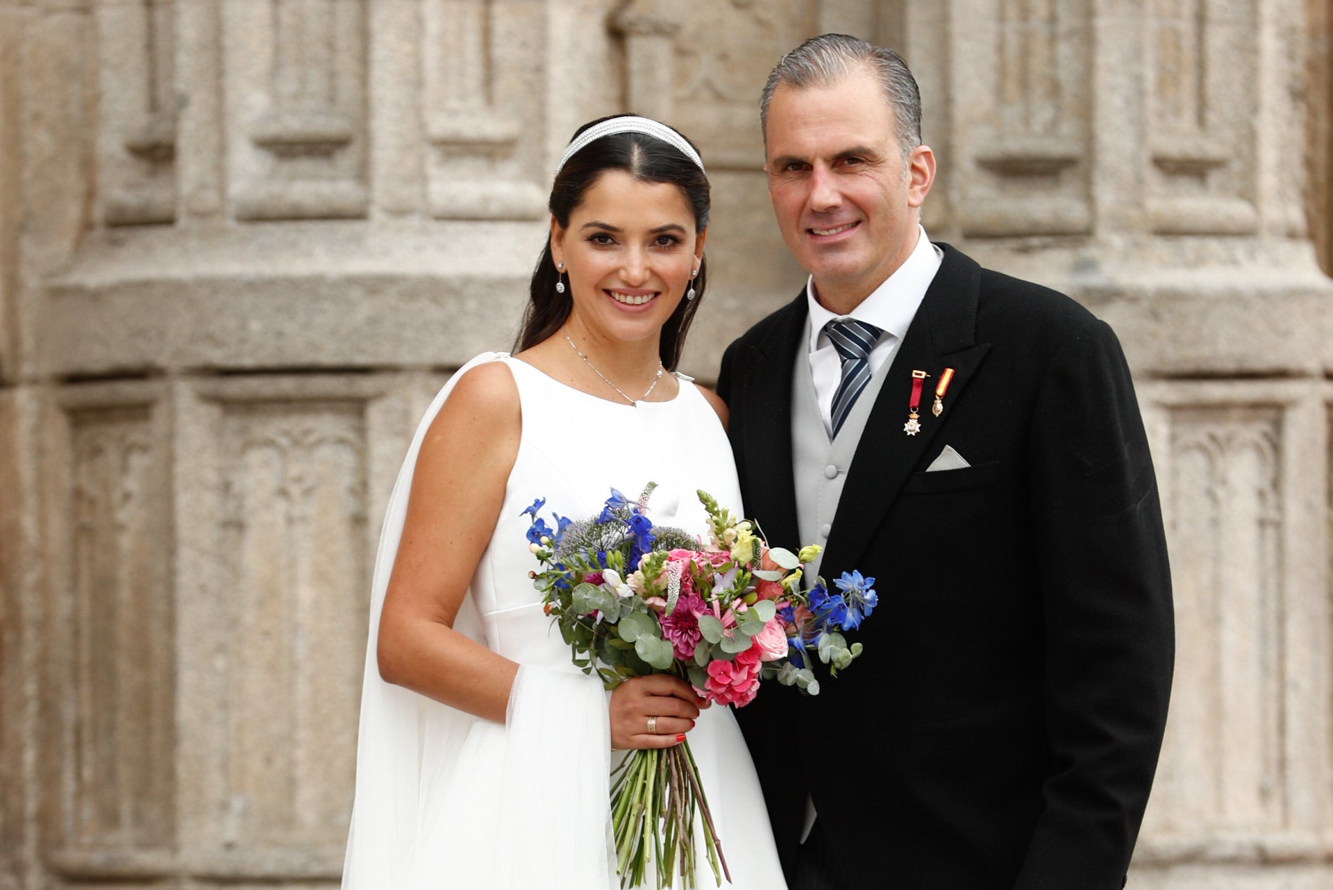 Javier Ortega Smith se casa con la mexicana Paulina Sánchez del Río arropado por los dirigentes de Vox Javier Ortega Smith se casa con la mexicana Paulina Sánchez del Río arropado por los dirigentes de Vox