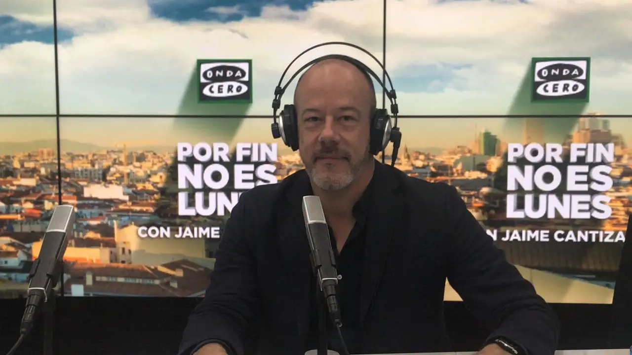 El escritor Borja Ortiz de Gondra en Por fin no es lunes El escritor Borja Ortiz de Gondra en Por fin no es lunes