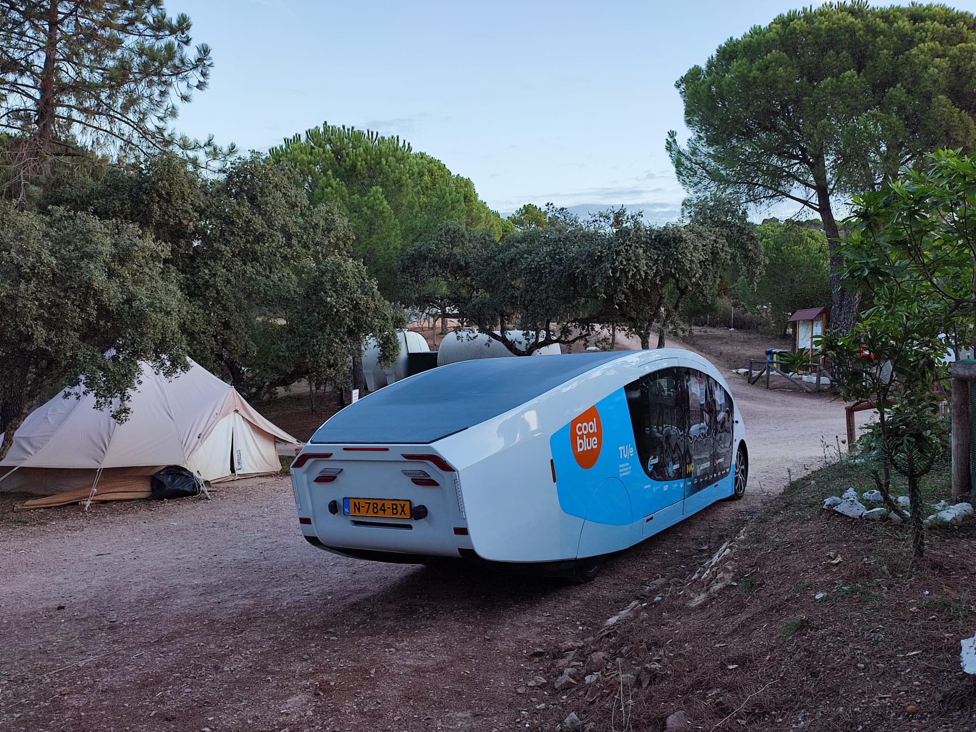 Stella Vita, la primera autocaravana totalmente solar, hace escala en Córdoba Stella Vita, la primera autocaravana totalmente solar, hace escala en Córdoba