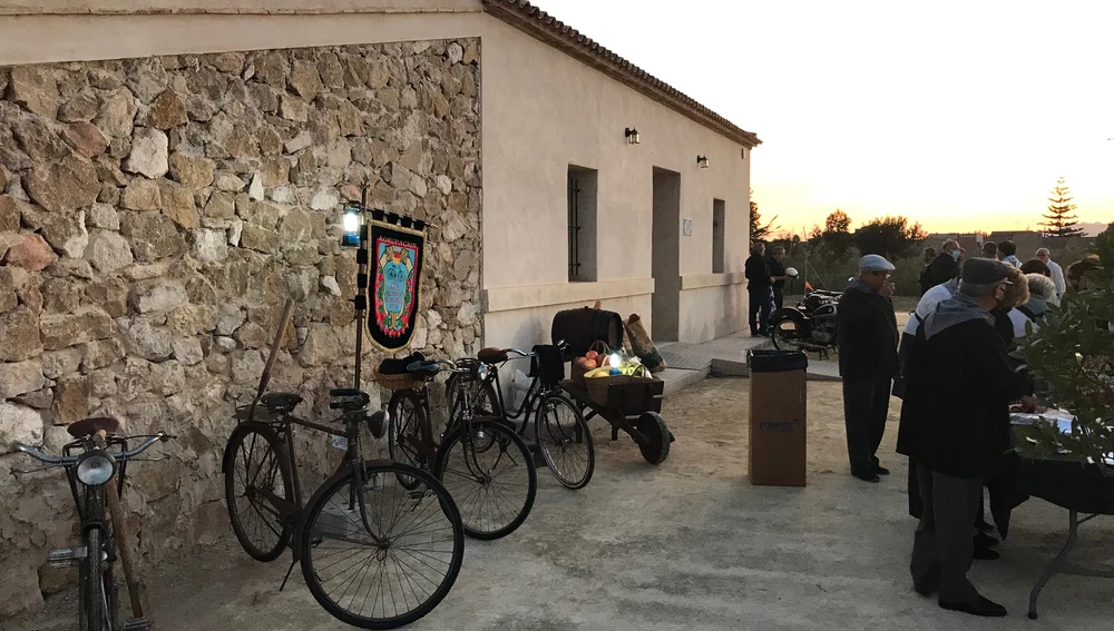 Muestra de bicicletas huertanas en la inauguración del Ecomuseo de Almoradí