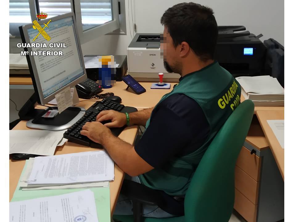 La Guardia Civil pone en marcha el servicio de cita previa para denuncias y trámites no urgentes La Guardia Civil pone en marcha el servicio de cita previa para denuncias y trámites no urgentes