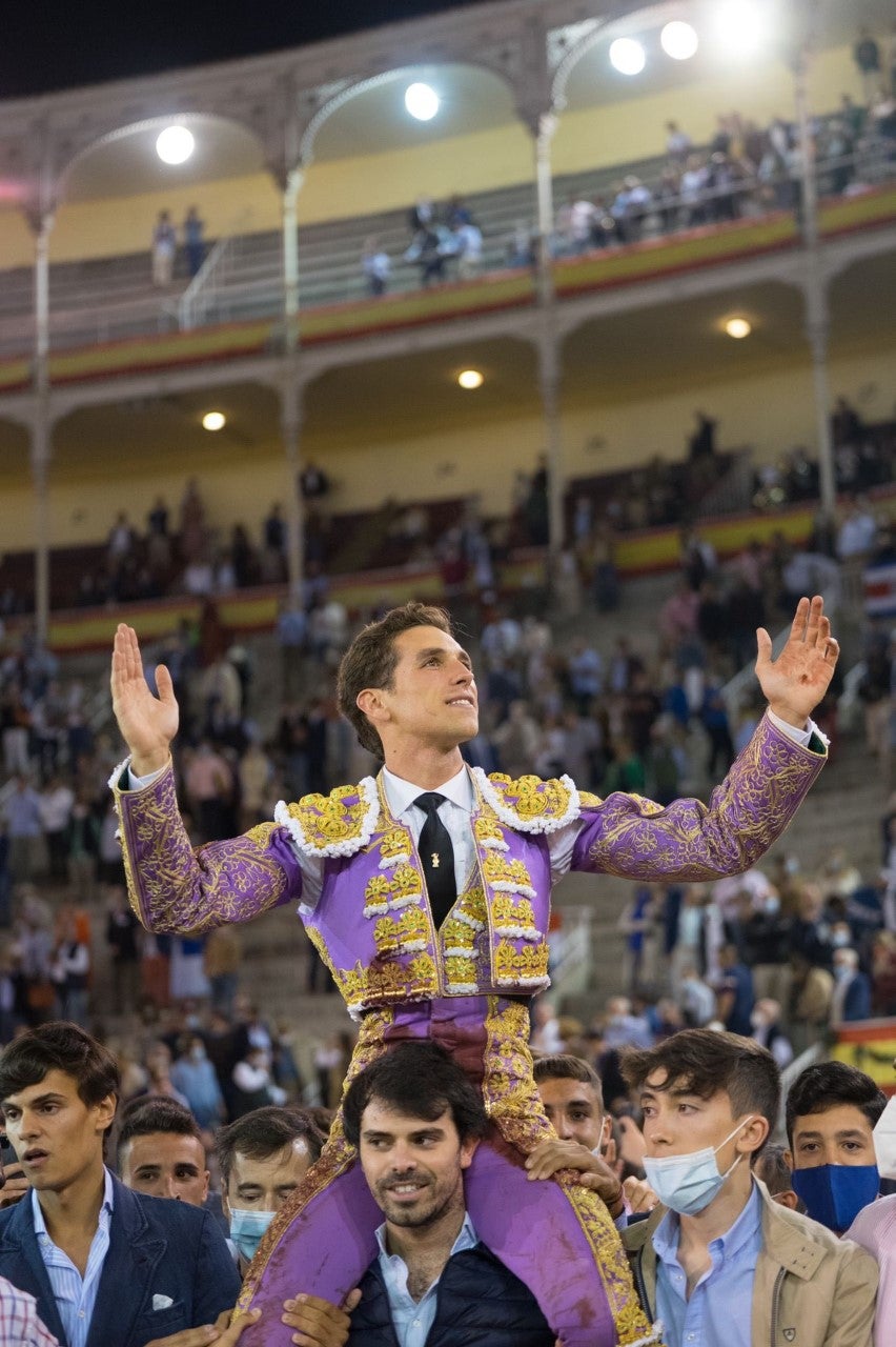Onda Ruedo 4x06| Ginés Marín: "La puerta grande Madrid fue una reivindicación de la gente joven en los toros." Onda Ruedo 4x06| Ginés Marín: "La puerta grande Madrid fue una reivindicación de la gente joven en los toros."