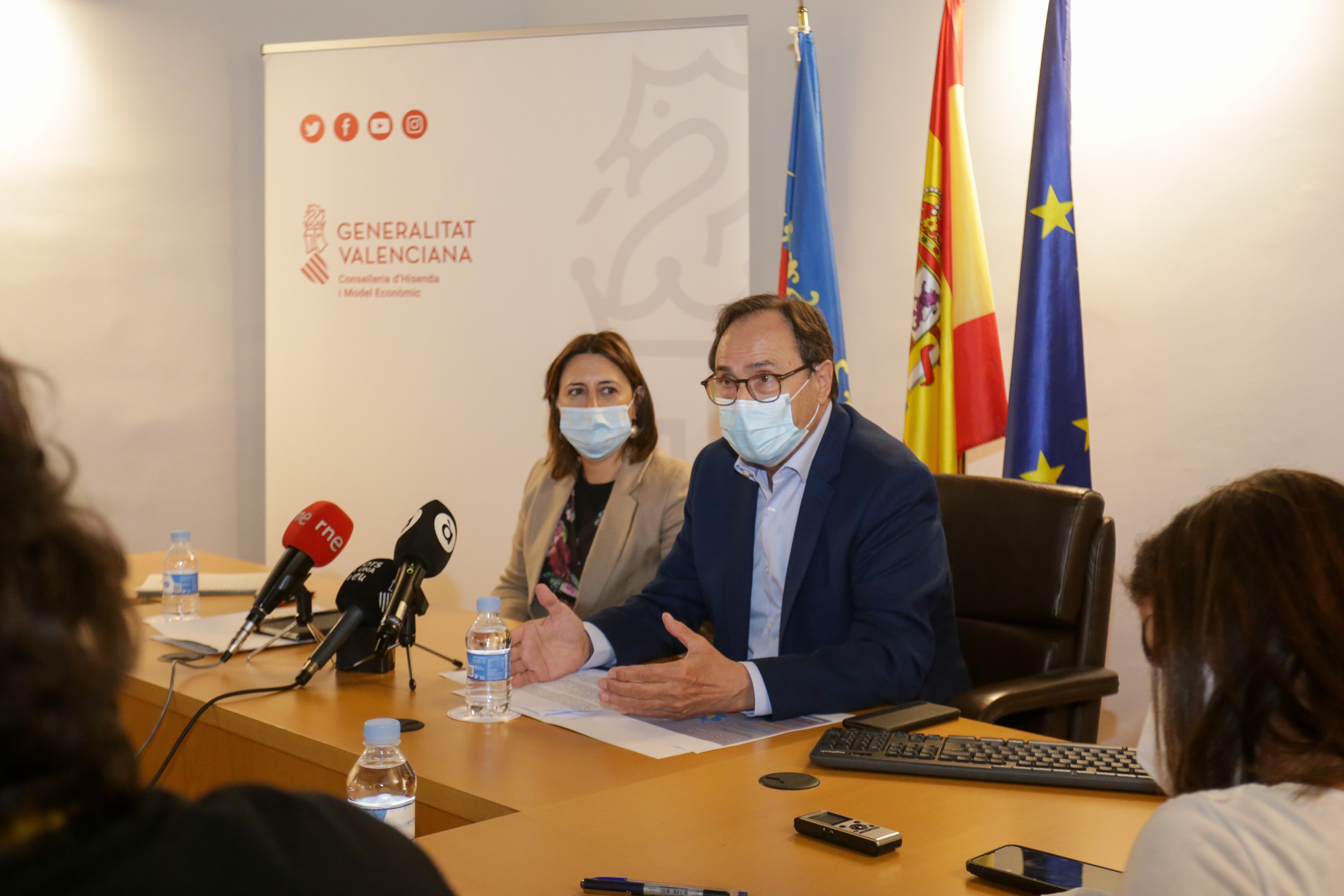 La Generalitat destinará 100 millones de euros a los proyectos elegidos por los ciudadanos La Generalitat destinará 100 millones de euros a los proyectos elegidos por los ciudadanos