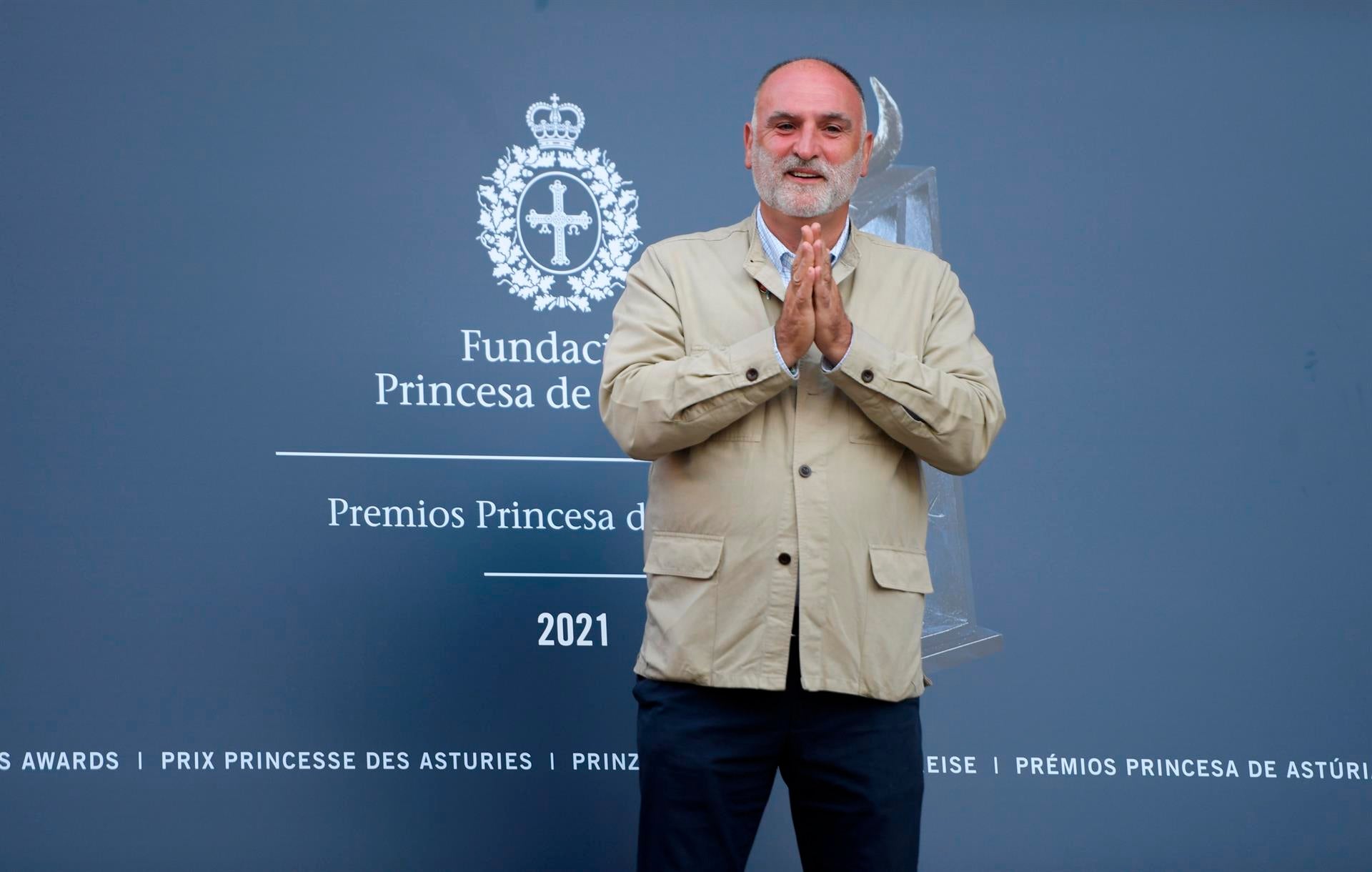 José Andrés donará el dinero del Premio Princesa de Asturias a los afectados de La Palma José Andrés donará el dinero del Premio Princesa de Asturias a los afectados de La Palma