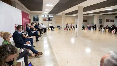 Martí se reúne con los primeros ediles de la Plana Alta para planificar los presupuestos Martí se reúne con los primeros ediles de la Plana Alta para planificar los presupuestos