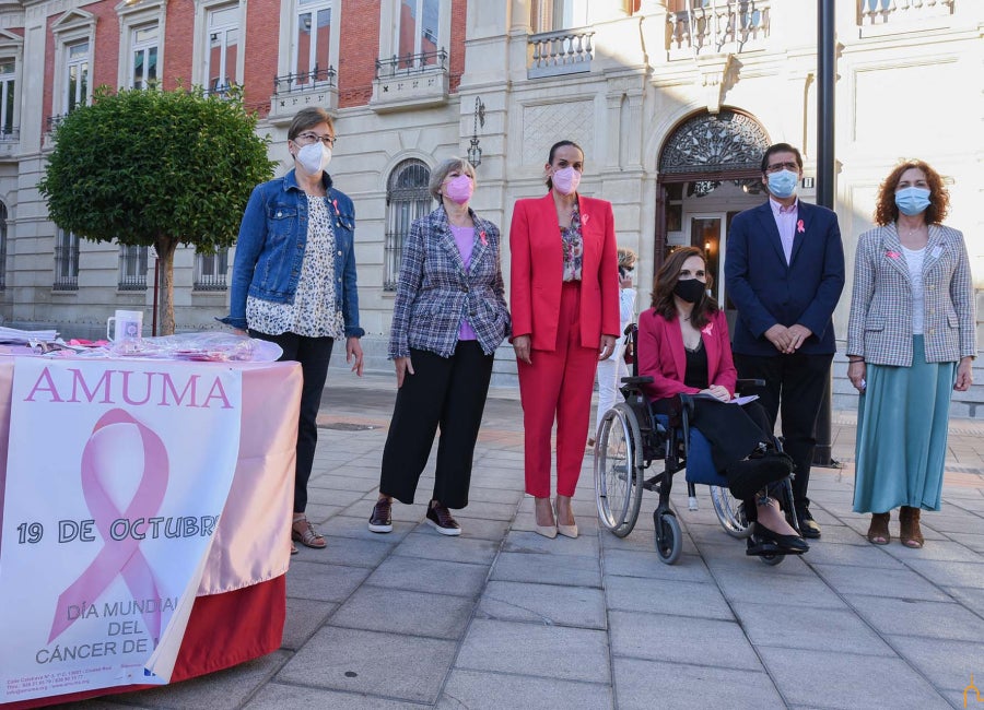AMUMA reivindica en Ciudad Real más inversión para investigar el cáncer de mana y recuperar la normalidad en la asistencia sanitaria AMUMA reivindica en Ciudad Real más inversión para investigar el cáncer de mana y recuperar la normalidad en la asistencia sanitaria