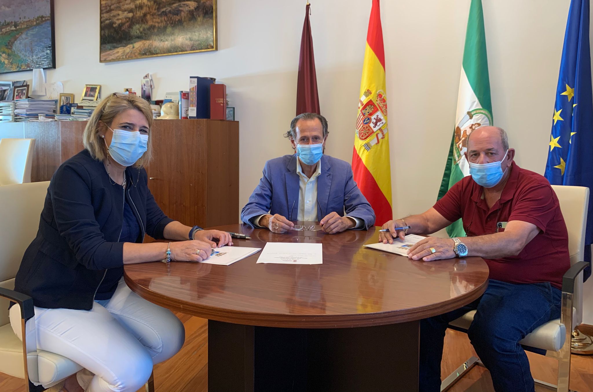 El Ayuntamiento de Chiclana concede más de 4.700 euros a la Asociación de Vecinos Rafael Alberti El Ayuntamiento de Chiclana concede más de 4.700 euros a la Asociación de Vecinos Rafael Alberti