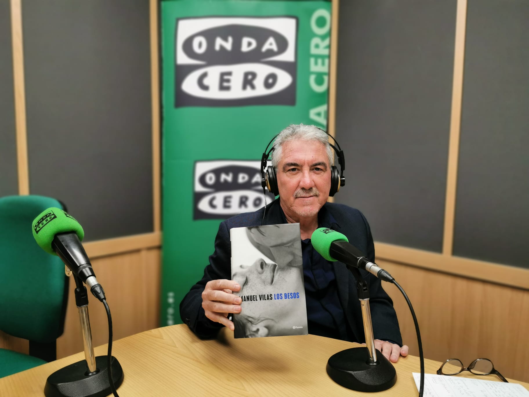 Manuel Vilas nos sorprende con 'Los besos' su novela más intimista Manuel Vilas nos sorprende con 'Los besos' su novela más intimista