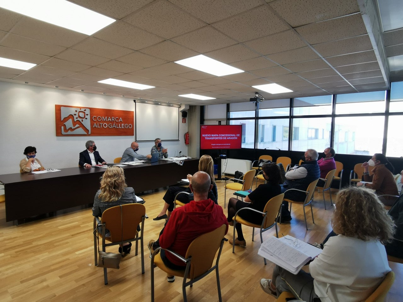 Servicio de transporte para 72 nuevos núcleos Servicio de transporte para 72 nuevos núcleos