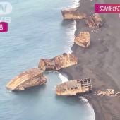 La actividad de un volcán en Japón saca a la superficie barcos hundidos de la Segunda Guerra Mundial