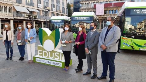Presentación de los 3 nuevos autobuses en la Plaza Mayor de Ciudad Real Presentación de los 3 nuevos autobuses en la Plaza Mayor de Ciudad Real