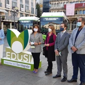 Presentación de los 3 nuevos autobuses en la Plaza Mayor de Ciudad Real Presentación de los 3 nuevos autobuses en la Plaza Mayor de Ciudad Real