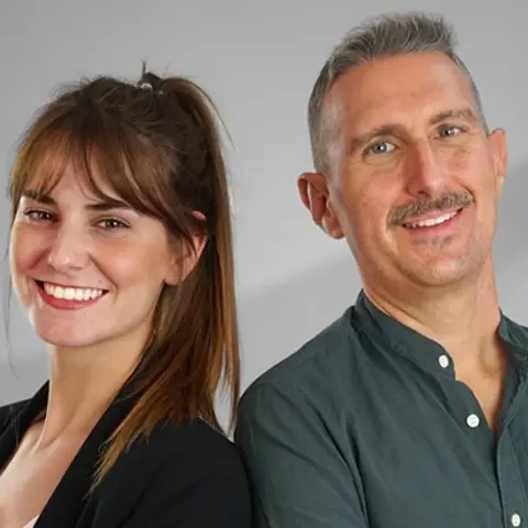 Marta Fullera y Javier Mendigacha .