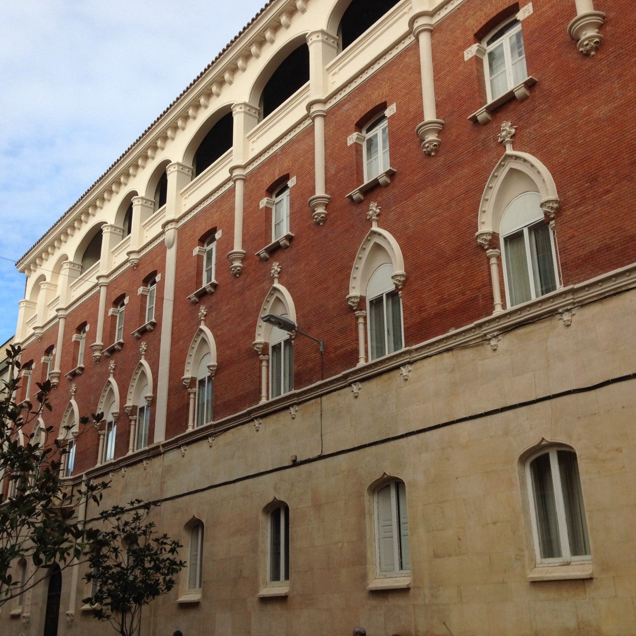 Palencia contará con una nueva residencia para personas mayores junto a la Plaza Mayor Palencia contará con una nueva residencia para personas mayores junto a la Plaza Mayor