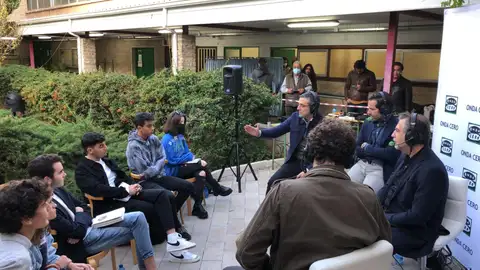 Alsina, Sémper y Madina conversan con jóvenes sobre el impacto del terrorismo de ETA Alsina, Sémper y Madina conversan con jóvenes sobre el impacto del terrorismo de ETA