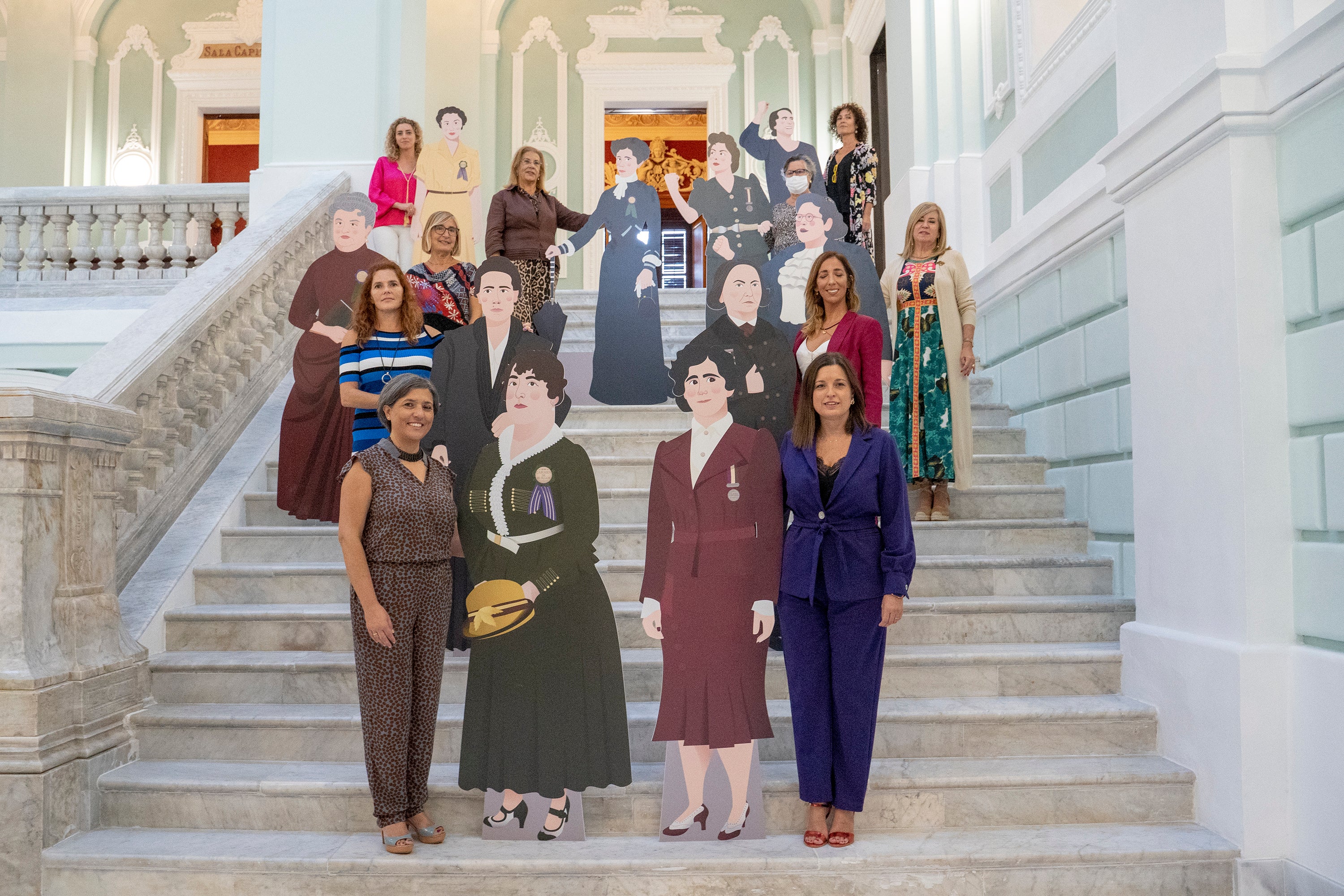 San Fernando homenajea con una exposición itinerante a las primeras sufragistas españolas San Fernando homenajea con una exposición itinerante a las primeras sufragistas españolas