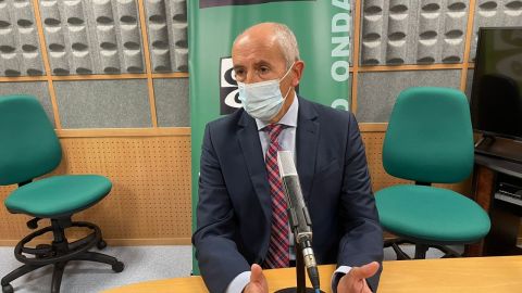  Josu Erkoreka en los estudios de Onda Cero en Bilbao
