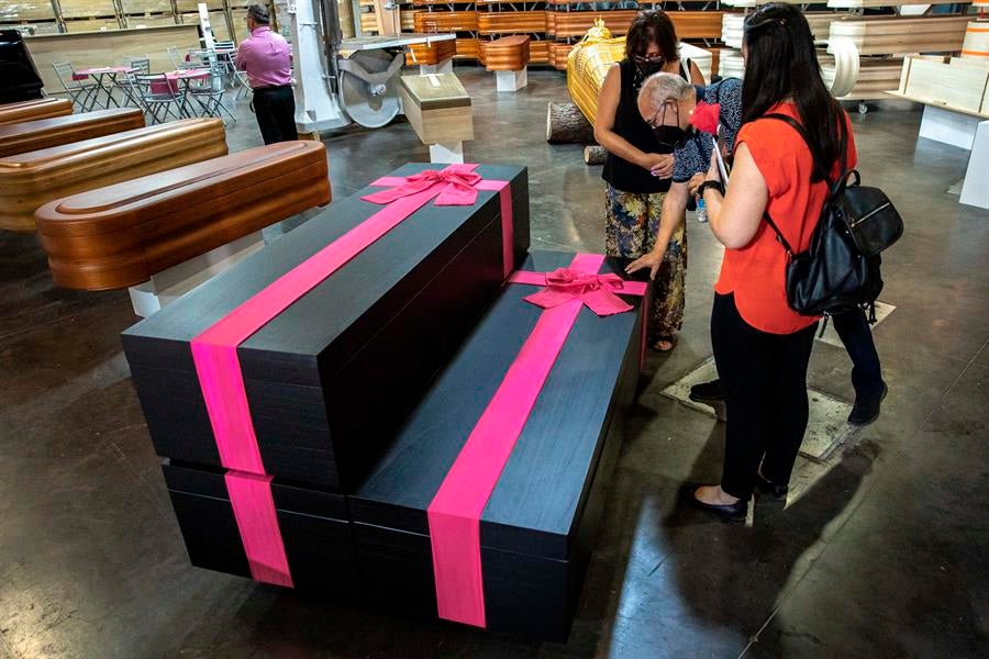 La locura de 'El juego del calamar': Una empresa valenciana ofrece el ataúd de la serie La locura de 'El juego del calamar': Una empresa valenciana ofrece el ataúd de la serie