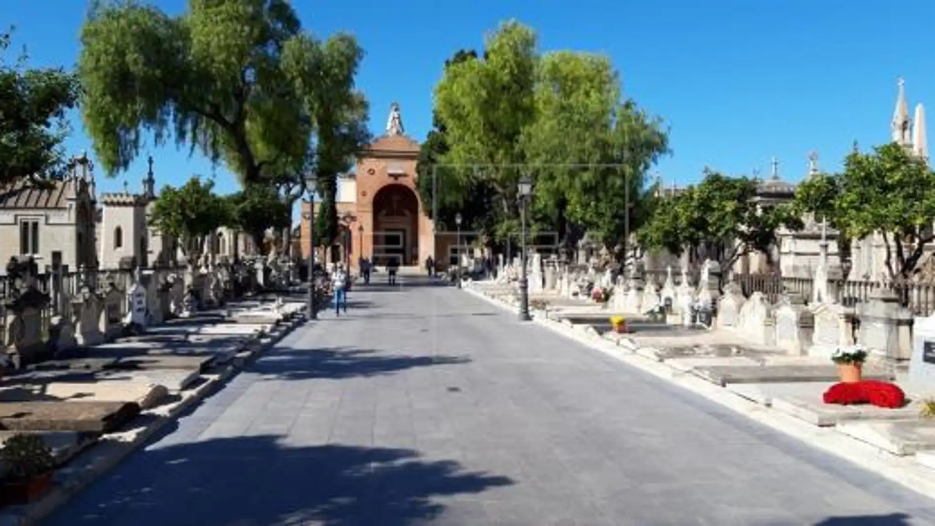 El Ayuntamiento construirá 300 nuevos nichos y 200 columbarios en el Cementerio General