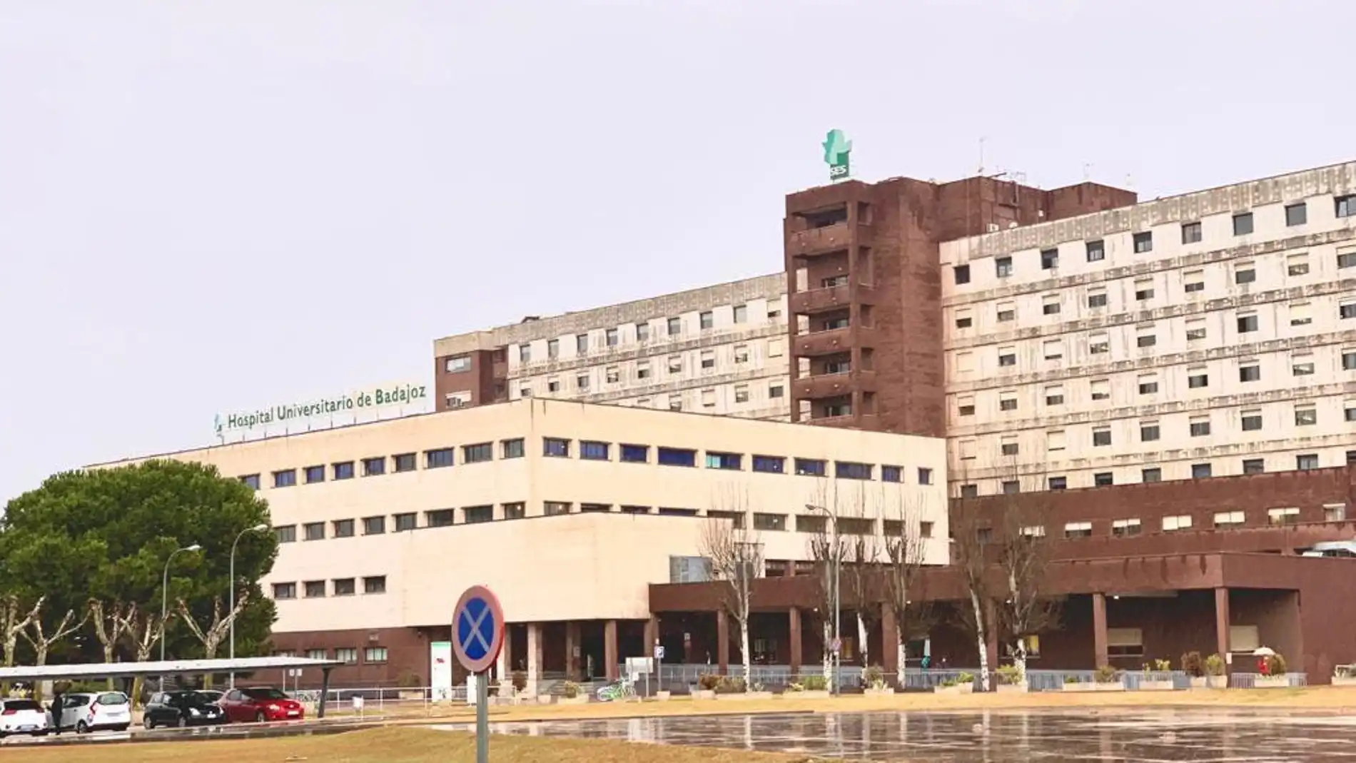 El Hospital Universitario de Badajoz realiza con éxito el cuarto trasplante renal de paciente vivo de la región