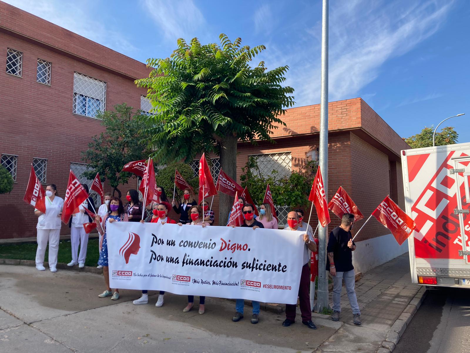CCOO pide mejores condiciones laborales para las trabajadoras de residencias CCOO pide mejores condiciones laborales para las trabajadoras de residencias