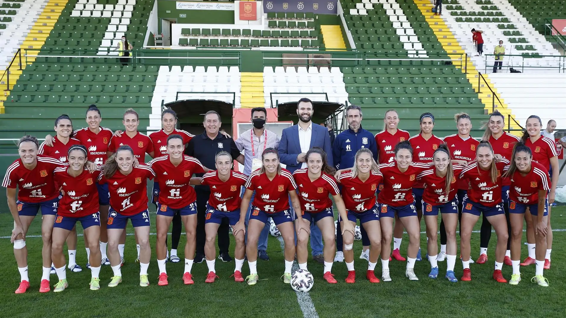 La selección femenina de fútbol juega esta noche en el Príncipe Felipe