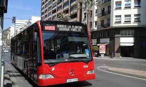 Los autobuses urbanos de Alicante recuperan el cien por cien de su aforo Los autobuses urbanos de Alicante recuperan el cien por cien de su aforo