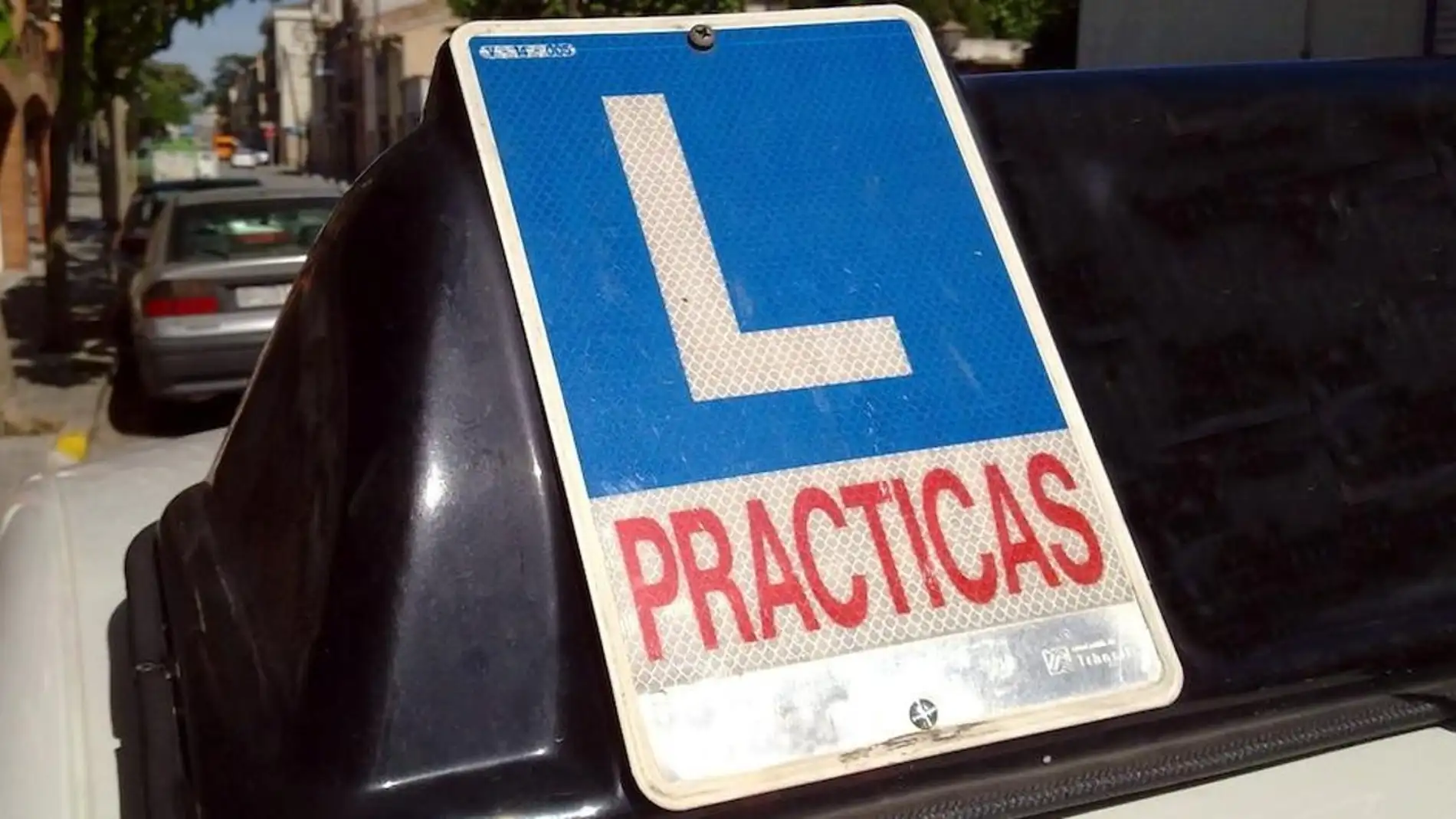 Las autoescuelas necesitan profesores Las autoescuelas necesitan profesores