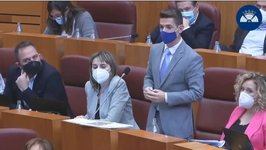 El Psoe pide a la Junta ayudas para los jóvenes agricultores y ganadores El Psoe pide a la Junta ayudas para los jóvenes agricultores y ganadores