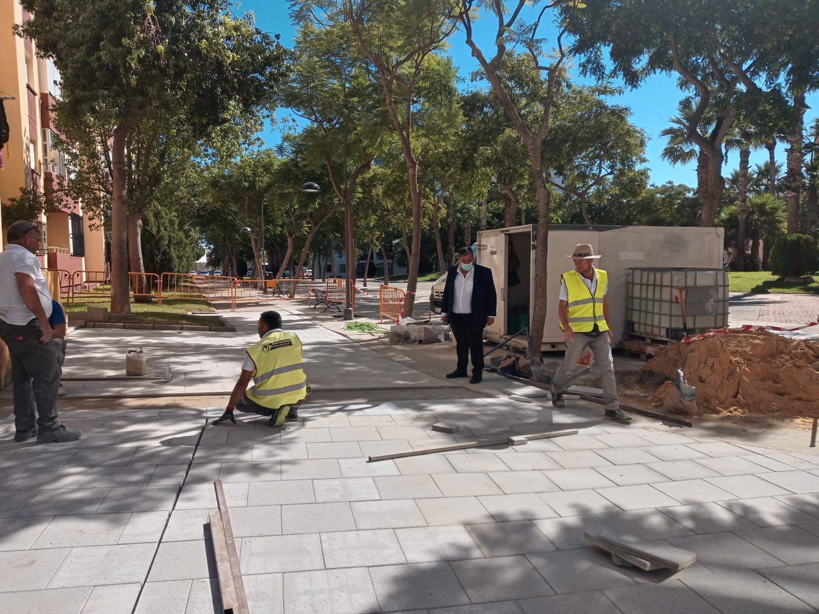 Comienzan los trabajos de reposición del pavimento en la calle Celestino Rey Comienzan los trabajos de reposición del pavimento en la calle Celestino Rey