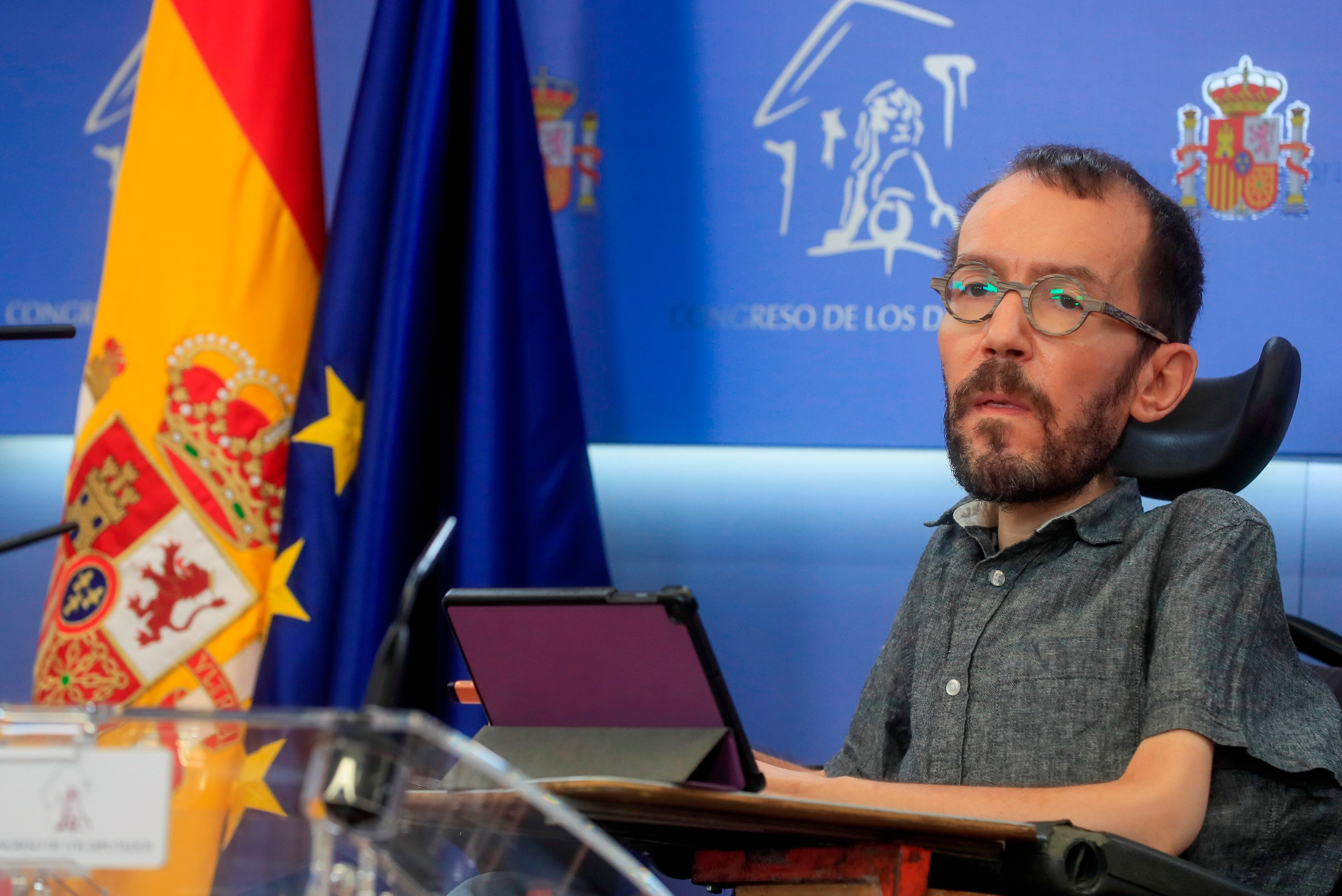 Echenique reclama a Batet que retome las obras de accesibilidad para personas con movilidad reducida Echenique reclama a Batet que retome las obras de accesibilidad para personas con movilidad reducida