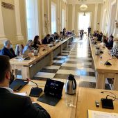 El Pleno del Ayuntamiento de Cáceres aprueba la elaboración de un plan municipal contra el acoso escolar y el ciberacoso