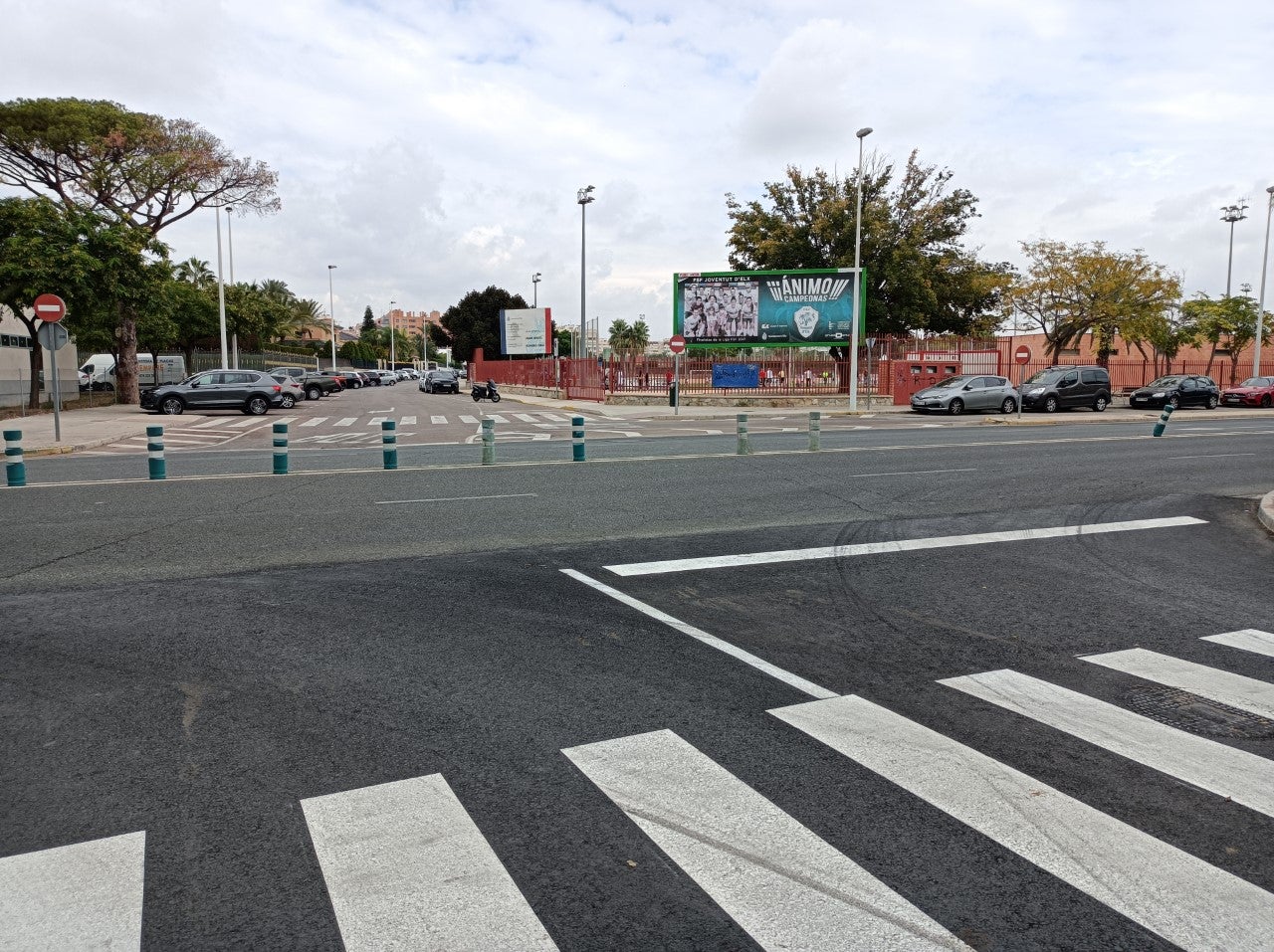 CONTIGO Elche pide crear una rotonda de circulación en la confluencia de la avenida de Alicante con la salida sur de la Ciudad Deportiva CONTIGO Elche pide crear una rotonda de circulación en la confluencia de la avenida de Alicante con la salida sur de la Ciudad Deportiva