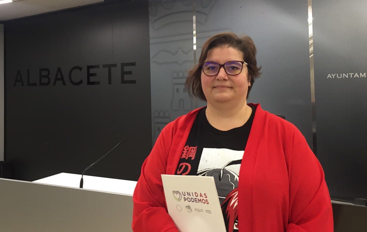 Unidas Podemos pide que se arreglen el pavimento de Los Ejidos para hacer la zona más accesible Unidas Podemos pide que se arreglen el pavimento de Los Ejidos para hacer la zona más accesible