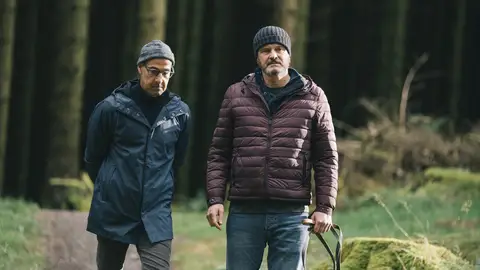 Stanley Tucci y Colin Firth, en una escena de la película 'Supernova' Stanley Tucci y Colin Firth, en una escena de la película 'Supernova'