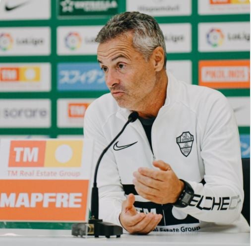 "No tengo dudas de que el Elche estará entre el 10º y el 15º a final de temporada" "No tengo dudas de que el Elche estará entre el 10º y el 15º a final de temporada"