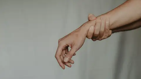 La artrosis de muñeca es una de las más frecuentes. InvArtrosis