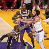 Ricky Rubio pelea un balón en una foto de archivo Ricky Rubio pelea un balón en una foto de archivo