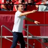 Lopetegui da órdenes a sus jugadores durante un partido del Sevilla Lopetegui da órdenes a sus jugadores durante un partido del Sevilla